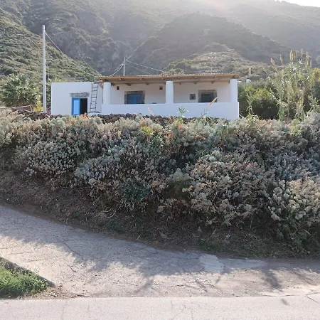 Holiday home Casa Chiara, Terrace With Sea View Malfa (Salina)